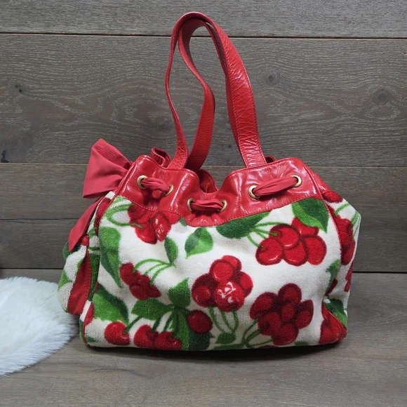 RARE Y2K Juicy Couture Cherry Velour Terry Daydreamer Weekender Bag Cherries - Picture 4 of 16